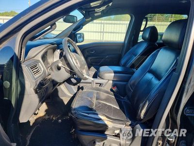 Zdjęcie 7 z 12 samochodu: 2019 NISSAN TITAN SV VIN:1N6AA1E61KN531540 - miniatura