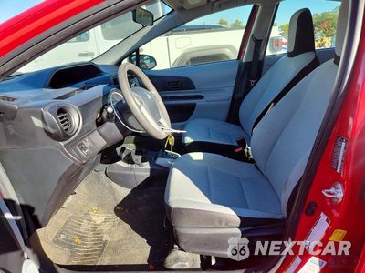 Zdjęcie 7 z 12 samochodu: 2014 TOYOTA PRIUS C ONE VIN:JTDKDTB34E1574608 - miniatura