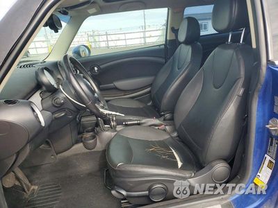 Zdjęcie 7 z 12 samochodu: 2012 MINI COOPER VIN:WMWSU3C58CT541013 - miniatura