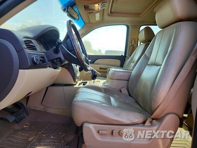 Zdjęcie 7 z 12 samochodu: 2007 GMC YUKON DENALI VIN:1GKFK638X7J271875 - miniatura