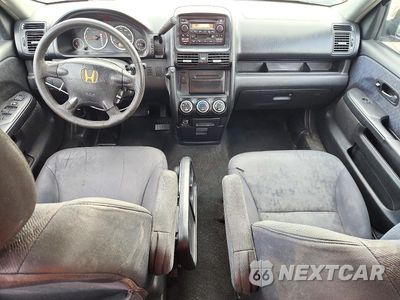 Zdjęcie 8 z 13 samochodu: 2006 HONDA CR-V LX VIN:SHSRD68556U405398 - miniatura