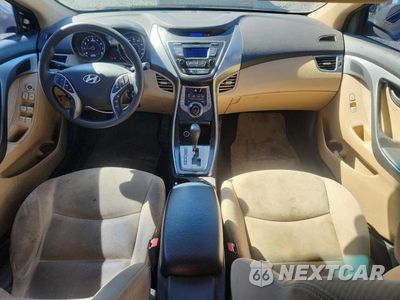 Zdjęcie 8 z 12 samochodu: 2013 HYUNDAI ELANTRA GLS VIN:5NPDH4AE9DH327811 - miniatura