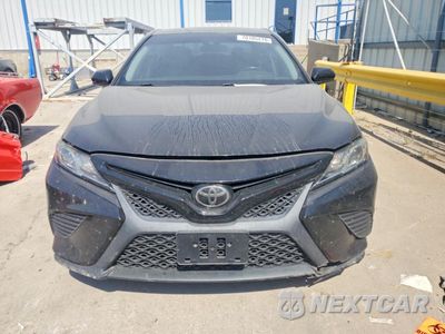 Piąte zdjęcie samochodu w środku: 2020 TOYOTA CAMRY SE VIN:4T1G11AK7LU329644 - miniatura