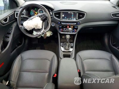Zdjęcie 8 z 12 samochodu: 2019 HYUNDAI IONIQ LIMITED VIN:KMHC05LC1KU129680 - miniatura