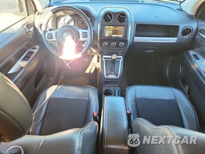 Zdjęcie 8 z 13 samochodu: 2016 JEEP COMPASS LATITUDE VIN:1C4NJDEB8GD542096 - miniatura