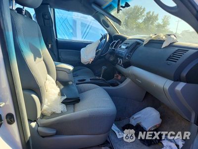 Zdjęcie 7 z 12 samochodu: 2006 TOYOTA TACOMA BASE VIN:5TETX22N86Z184285 - miniatura