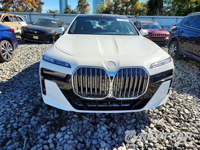 Piąte zdjęcie samochodu w środku: 2024 BMW 760 XI VIN:WBA33EJ0XRCS42741 - miniatura