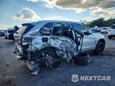 Trzecie zdjęcie samochodu z tyłu: 2018 BMW X5 SDRIVE35I VIN:5UXKR2C5XJ0Z16668 - miniatura