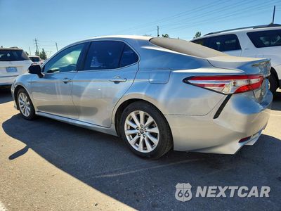 Drugie zdjęcie samochodu z przodu: 2018 TOYOTA CAMRY LE VIN:4T1B11HK2JU099833 - miniatura