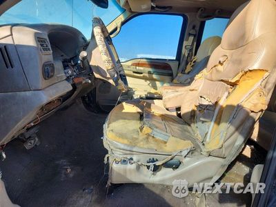Zdjęcie 7 z 13 samochodu: 2000 FORD EXCURSION LIMITED VIN:1FMNU43L3YEC76786 - miniatura