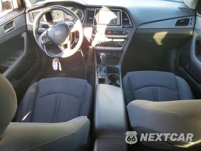 Zdjęcie 8 z 12 samochodu: 2018 HYUNDAI SONATA SE VIN:5NPE24AF2JH696780 - miniatura