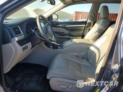 Zdjęcie 7 z 14 samochodu: 2014 TOYOTA HIGHLANDER XLE VIN:5TDKKRFH9ES035130 - miniatura