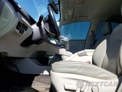 Zdjęcie 7 z 12 samochodu: 2013 TOYOTA PRIUS FOUR VIN:JTDKN3DU7D0352118 - miniatura