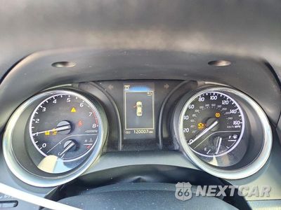 Zdjęcie 9 z 12 samochodu: 2018 TOYOTA CAMRY LE VIN:4T1B11HK6JU655562 - miniatura