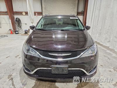 Piąte zdjęcie samochodu w środku: 2017 CHRYSLER PACIFICA TOURING L VIN:2C4RC1BG4HR804916 - miniatura