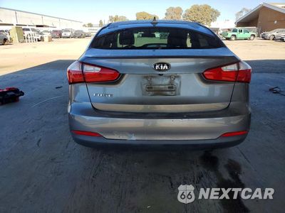 Zdjęcie 6 z 12 samochodu: 2016 KIA FORTE LX VIN:KNAFX4A62G5508903 - miniatura