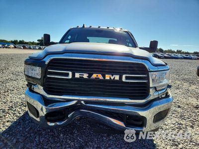Piąte zdjęcie samochodu w środku: 2021 RAM 3500 BIG HORN VIN:3C63RRHL2MG527892 - miniatura