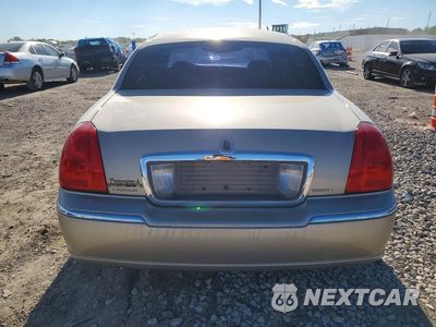 Zdjęcie 6 z 12 samochodu: 2007 LINCOLN TOWN CAR SIGNATURE VIN:1LNHM81V07Y606888 - miniatura