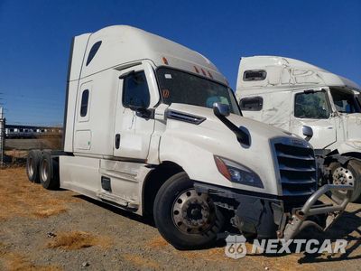 Czwarte zdjęcie samochodu z boku: 2022 FREIGHTLINER CASCADIA 126 SEMI TRUCK VIN:3AKJHHDR4NSMZ0322 - miniatura
