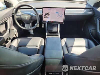 Zdjęcie 8 z 12 samochodu: 2019 TESLA MODEL 3 VIN:5YJ3E1EA3KF447948 - miniatura