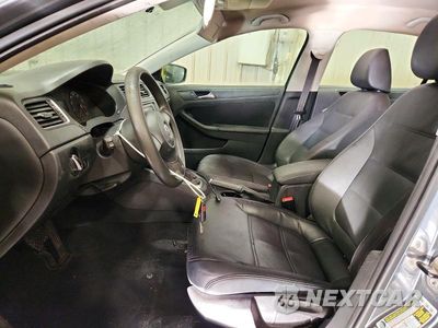 Zdjęcie 7 z 13 samochodu: 2011 VOLKSWAGEN JETTA SE VIN:3VWDX7AJ5BM330467 - miniatura