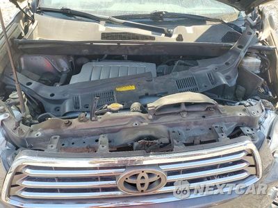 Zdjęcie 12 z 13 samochodu: 2008 TOYOTA HIGHLANDER LIMITED VIN:JTEDS42A282053951 - miniatura