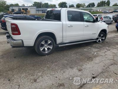 Trzecie zdjęcie samochodu z tyłu: 2022 RAM 1500 LARAMIE VIN:1C6SRFJM5NN132529 - miniatura