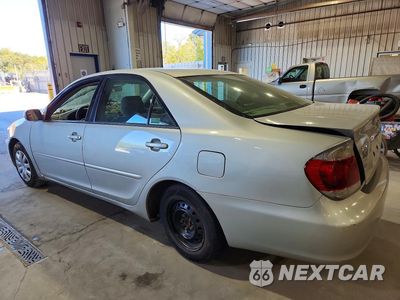 Drugie zdjęcie samochodu z przodu: 2005 TOYOTA CAMRY LE VIN:4T1BE32K65U584023 - miniatura