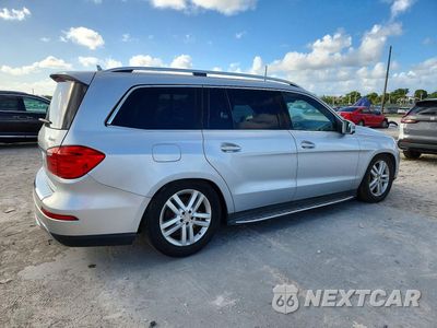 Trzecie zdjęcie samochodu z tyłu: 2014 MERCEDES-BENZ GL 450 4MATIC VIN:4JGDF7CE6EA307296 - miniatura