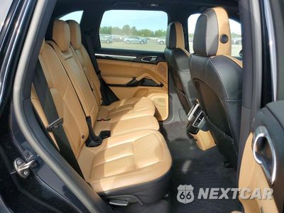 Zdjęcie 11 z 13 samochodu: 2016 PORSCHE CAYENNE VIN:WP1AA2A21GLA10539 - miniatura