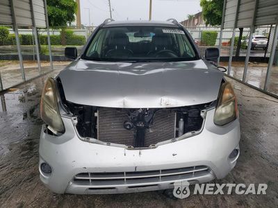 Piąte zdjęcie samochodu w środku: 2014 NISSAN ROGUE SELECT S VIN:JN8AS5MT1EW622597 - miniatura