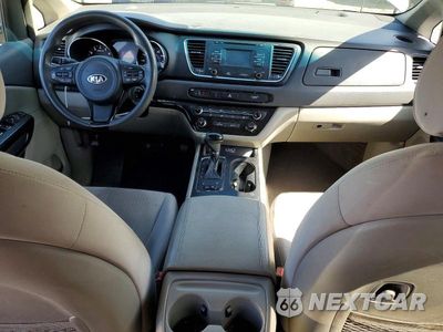 Zdjęcie 8 z 13 samochodu: 2016 KIA SEDONA LX VIN:KNDMB5C1XG6178986 - miniatura