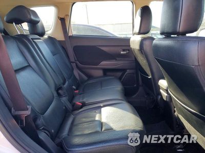 Zdjęcie 11 z 13 samochodu: 2018 MITSUBISHI OUTLANDER SE VIN:JA4AZ3A32JZ070899 - miniatura