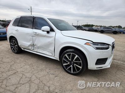 Czwarte zdjęcie samochodu z boku: 2020 VOLVO XC90 T6 MOMENTUM VIN:YV4A221K3L1591401 - miniatura