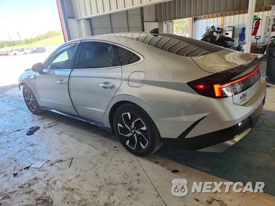 Drugie zdjęcie samochodu z przodu: 2025 HYUNDAI SONATA SEL VIN:KMHL64JA1SA437248 - miniatura