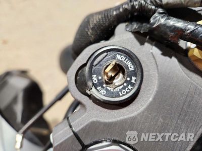 Zdjęcie 8 z 10 samochodu: 2017 SUZUKI GSX-R600 VIN:JS1GN7FA8H2100589 - miniatura
