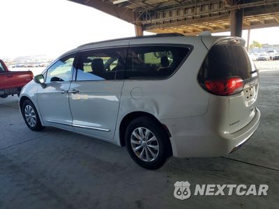 Drugie zdjęcie samochodu z przodu: 2019 CHRYSLER PACIFICA TOURING L VIN:2C4RC1BG4KR686681 - miniatura