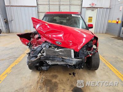 Piąte zdjęcie samochodu w środku: 2013 KIA SOUL BASE VIN:KNDJT2A57D7516144 - miniatura