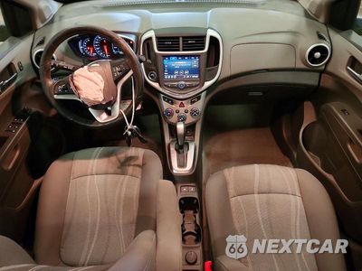 Zdjęcie 8 z 12 samochodu: 2020 CHEVROLET SONIC LT VIN:1G1JD5SB6L4135137 - miniatura