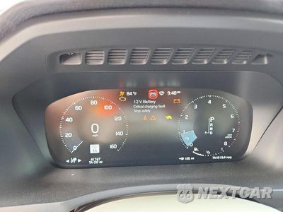 Zdjęcie 9 z 13 samochodu: 2022 VOLVO XC90 T5 MOMENTUM VIN:YV4102CK6N1794479 - miniatura