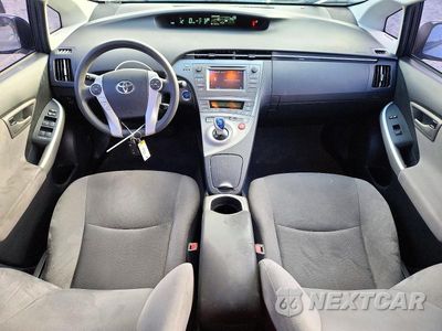 Zdjęcie 8 z 12 samochodu: 2014 TOYOTA PRIUS HYBRID 5D 2WD VIN:JTDKN3DU2E1786104 - miniatura