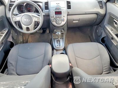 Zdjęcie 8 z 13 samochodu: 2010 KIA SOUL + VIN:KNDJT2A20A7175879 - miniatura