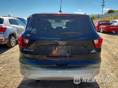 Zdjęcie 6 z 13 samochodu: 2019 FORD ESCAPE SE VIN:1FMCU9GD5KUC01611 - miniatura