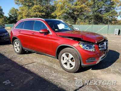 Czwarte zdjęcie samochodu z boku: 2018 MERCEDES-BENZ GLC 300 4MATIC VIN:WDC0G4KB3JV060001 - miniatura