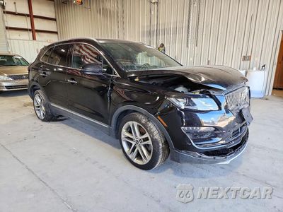 Czwarte zdjęcie samochodu z boku: 2019 LINCOLN MKC RESERVE VIN:5LMCJ3D9XKUL20564 - miniatura