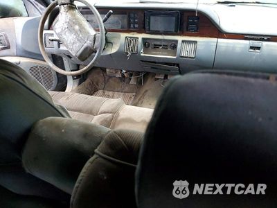 Zdjęcie 8 z 12 samochodu: 1991 CHEVROLET CAPRICE VIN:1G1BL83EXMW221462 - miniatura