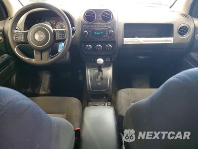 Zdjęcie 8 z 13 samochodu: 2017 JEEP COMPASS SPORT VIN:1C4NJDBB3HD105371 - miniatura
