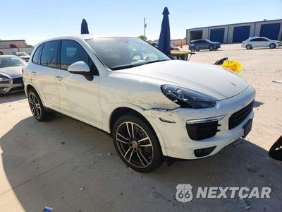 Czwarte zdjęcie samochodu z boku: 2018 PORSCHE CAYENNE VIN:WP1AA2A29JKA02475 - miniatura