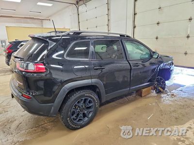 Trzecie zdjęcie samochodu z tyłu: 2021 JEEP CHEROKEE TRAILHAWK VIN:1C4PJMBX1MD111412 - miniatura