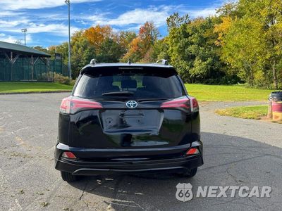 Zdjęcie 10 z 13 samochodu: 2018 TOYOTA RAV4 HYBRID LE VIN:JTMRJREV5JD212545 - miniatura